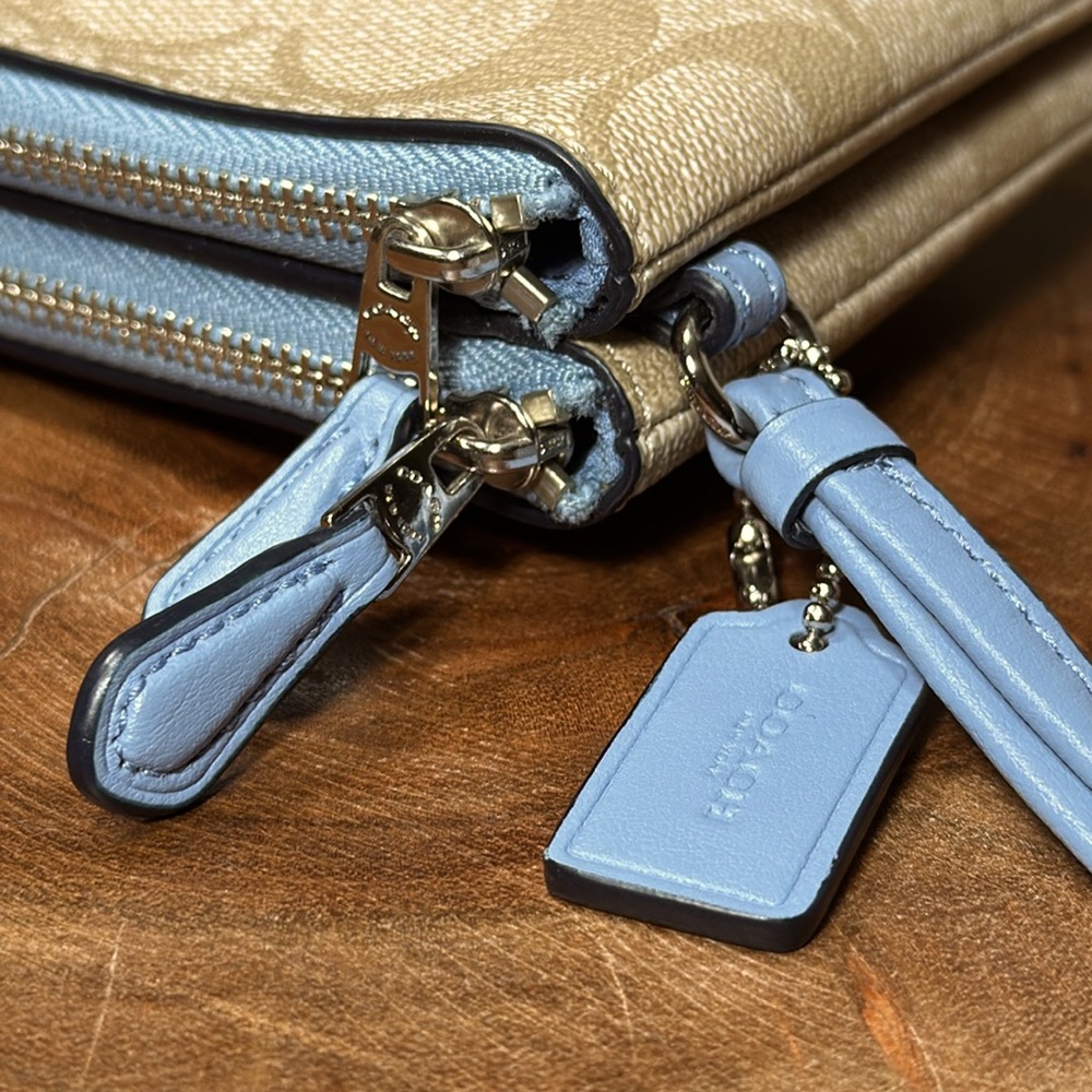 *HTF Color/Like-New* COACH Large Double Zip Wallet In Signature Canvas - Picture 6 of 14
